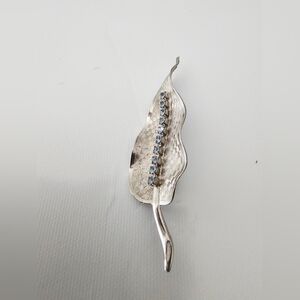 Chic Silver Leaf Brooch Basket Pattern Textured with Blue Rhinestone Highlights